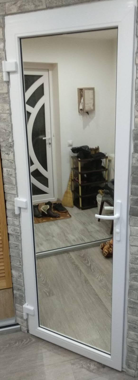 ușă