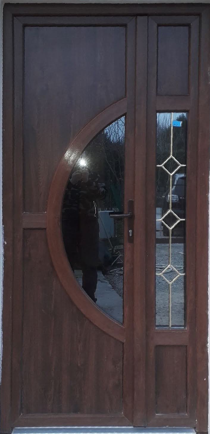 ușă
